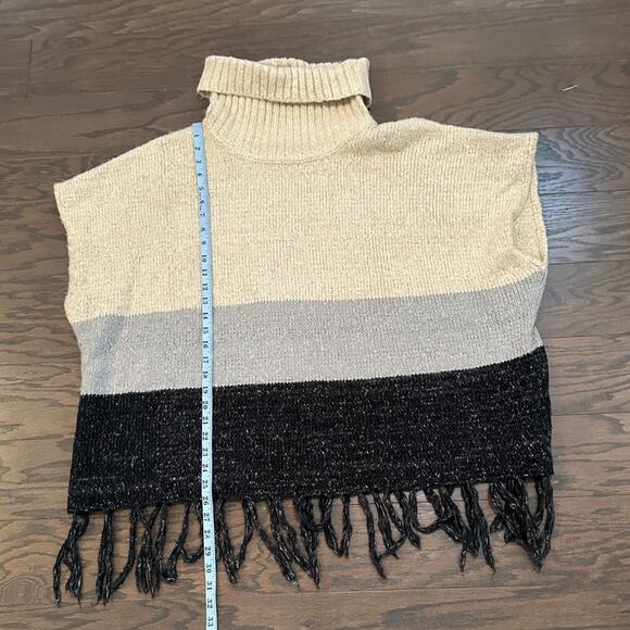 Anthropologie Sunday in Brooklyn Tan & Gray Striped Poncho W/ Fringe, Size M/L - Picture 8 of 9